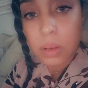 Meet your Posher, Naomi